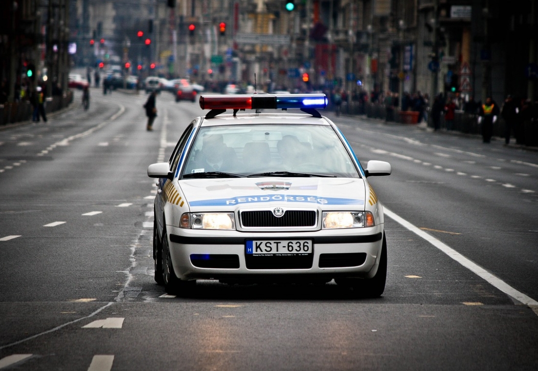 Tragiczny wypadek drogowy w Górze Puławskiej: kierowca zginął, pasażer ranny