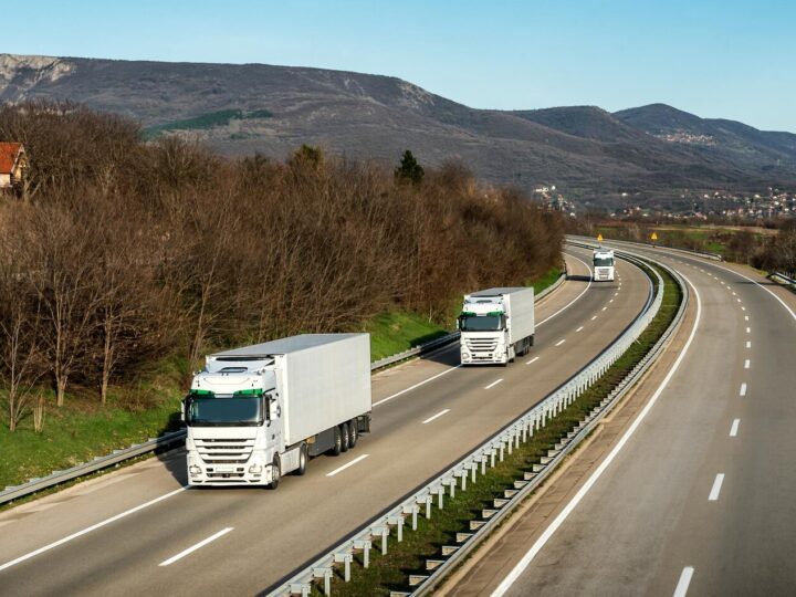 Jak usprawnić zarządzanie pojazdami służbowymi w firmie transportowej?
