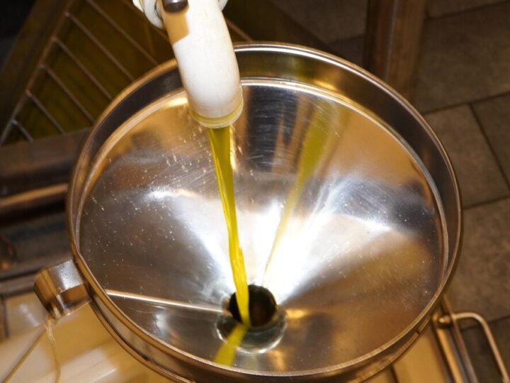 Mieszanie olejów silnikowych: co warto wiedzieć?