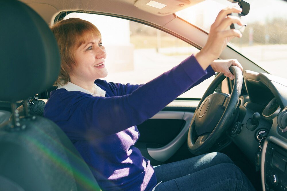 Kiedy można zacząć robić prawo jazdy – od jakiego wieku i na jakich zasadach?